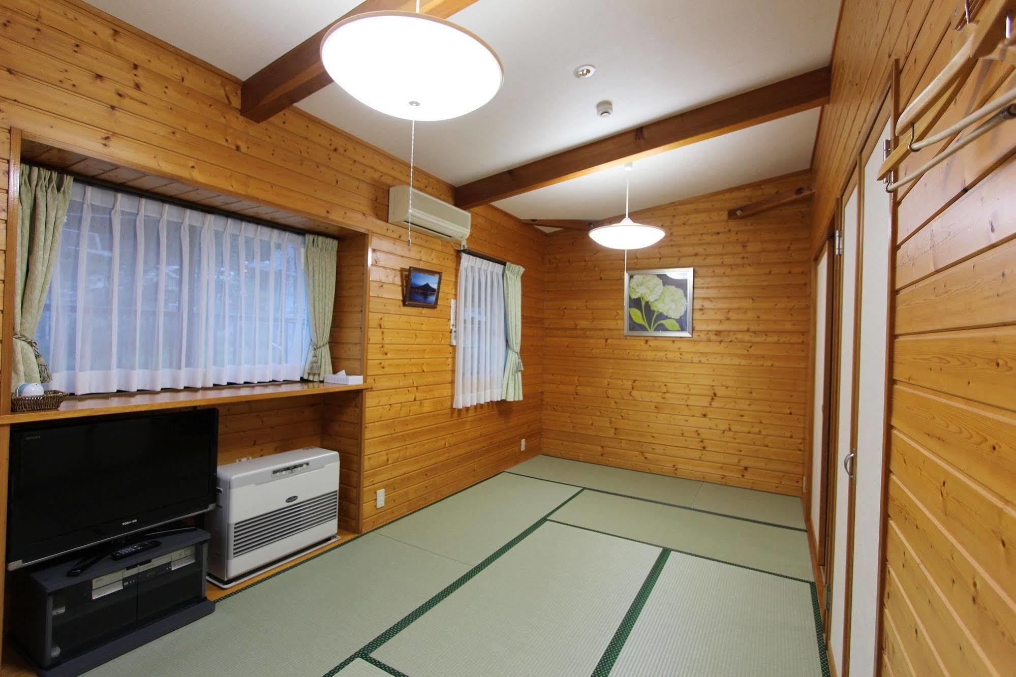 Villa Ururun Kawaguchiko Fujikawaguchiko Buitenkant foto